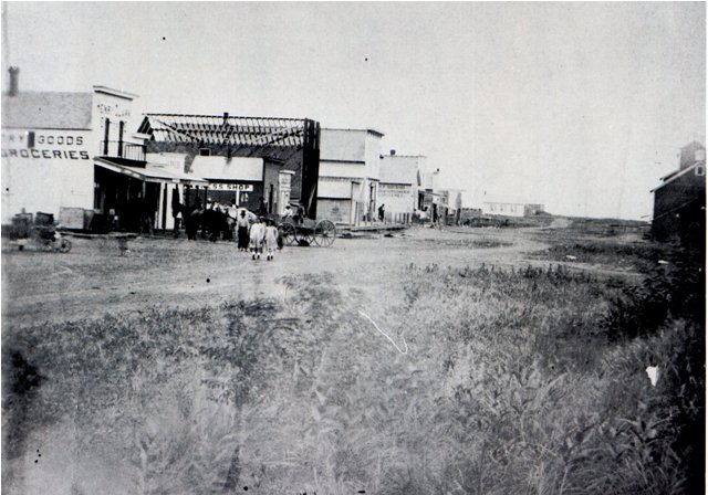 Wilber Republican 01 (25), town main street with wagon and people near grocery store