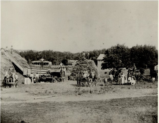 Wilber Republican 01 (32), wagons and steam engines, haystacks